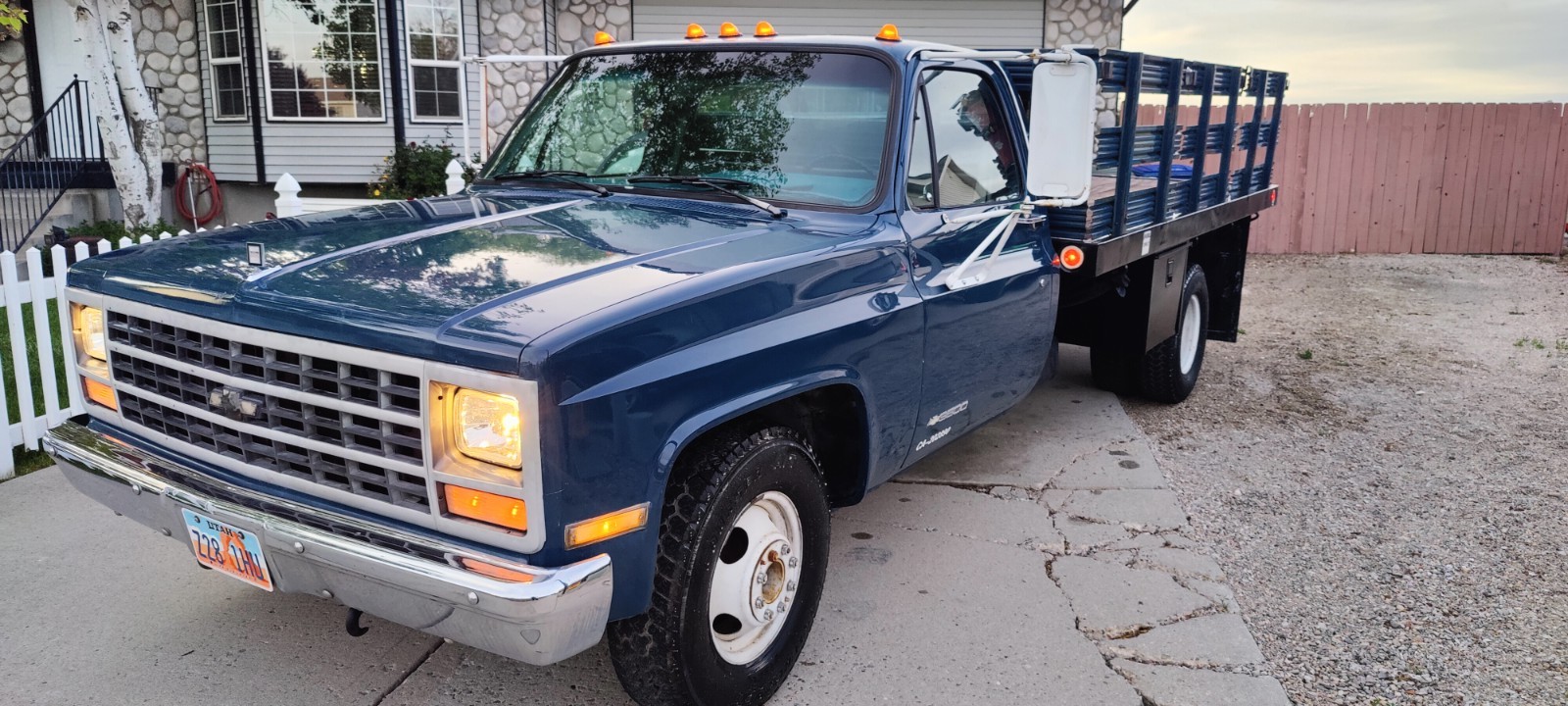 Chevrolet-R3500-1989-Cab-Chassis-Blue