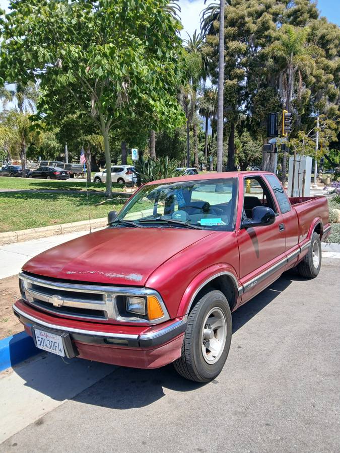 Chevrolet-S-10-1995-red
