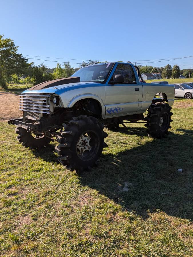 Chevrolet-S10-1995-custom