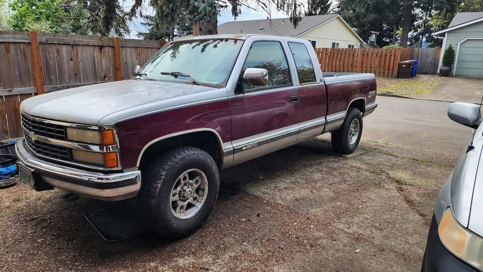Chevrolet-Silverado-1993