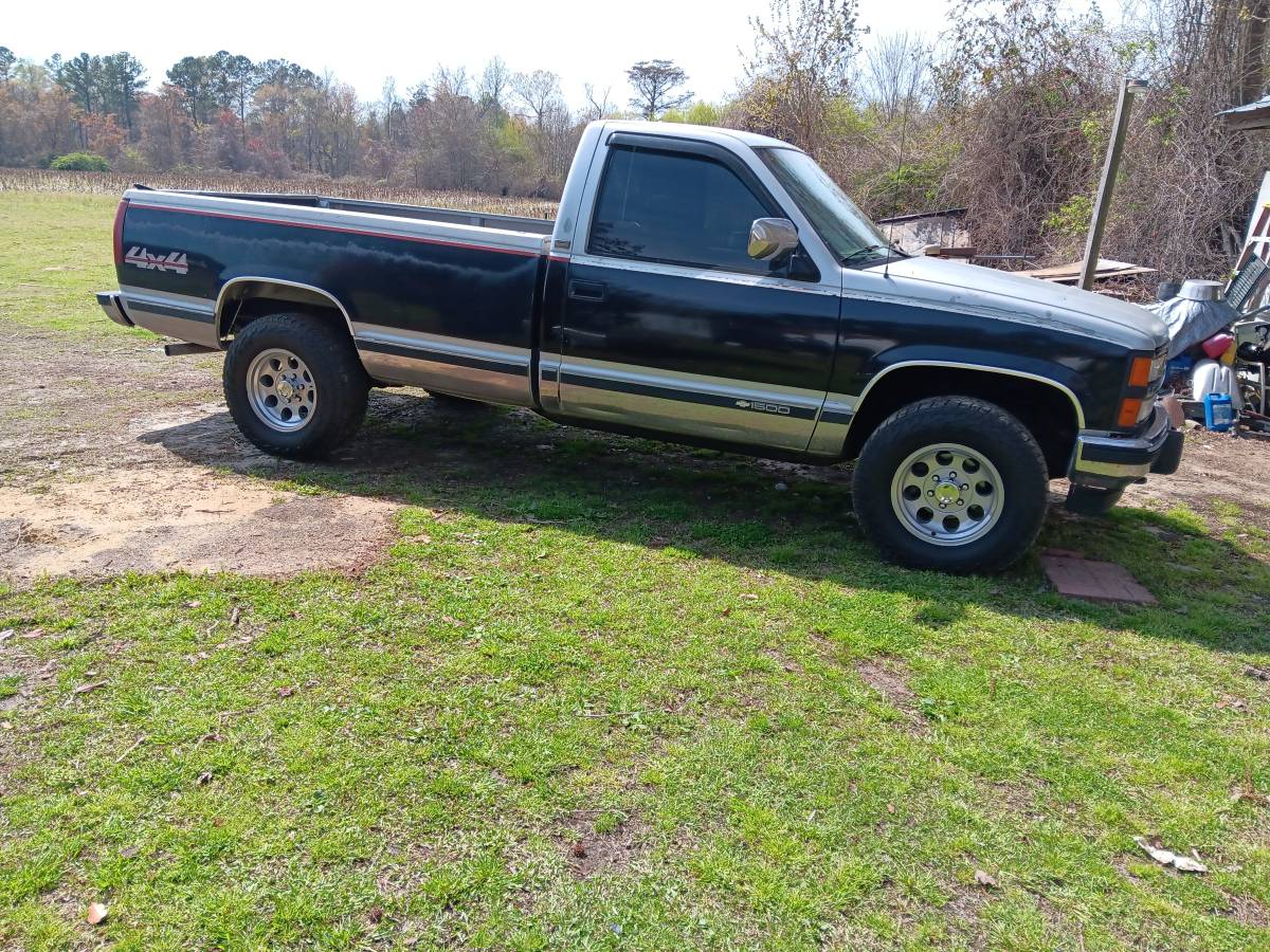 Chevrolet-Silverado-1993-black