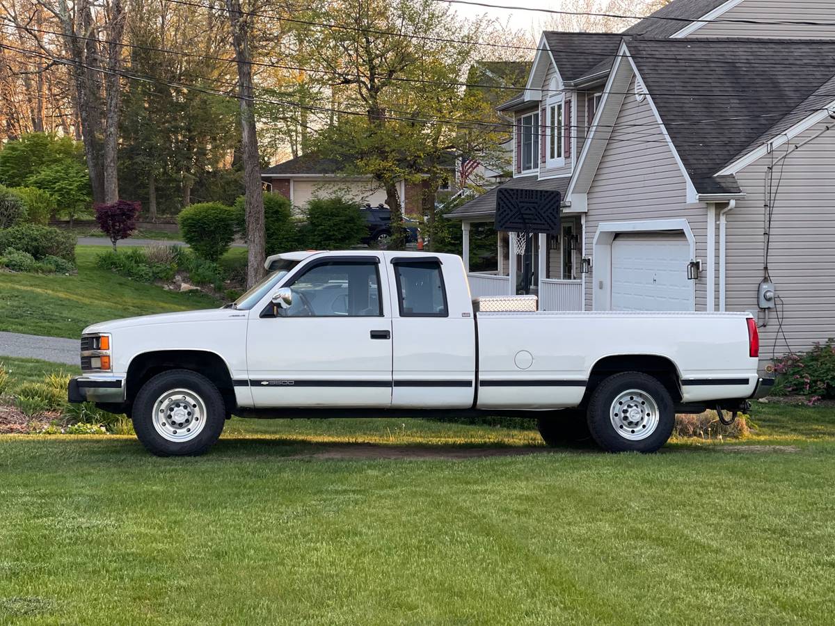Chevrolet-Silverado-c3500-1989-white