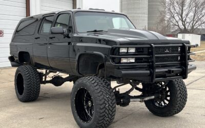 Chevrolet Suburban 1990