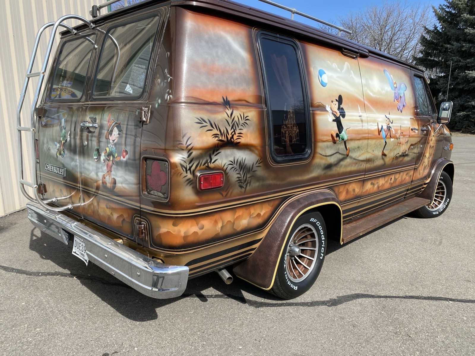 Chevrolet-Van-1979