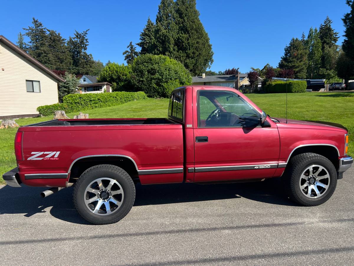 Chevrolet-Z71-pickup-1990-red