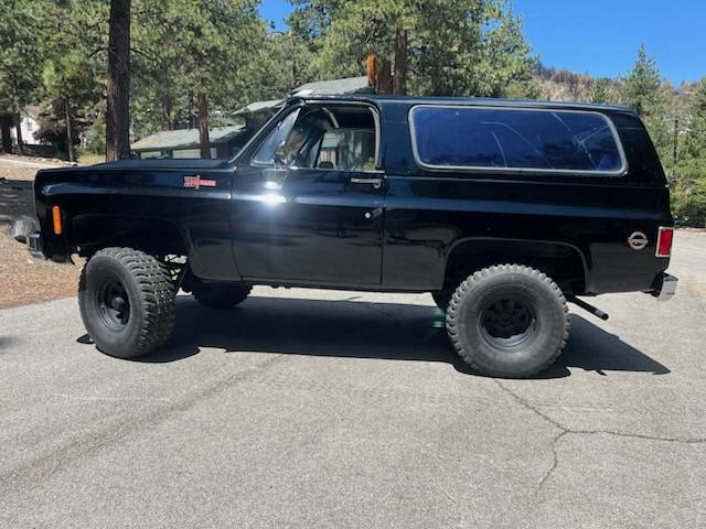 Chevy-blazer-1973-black