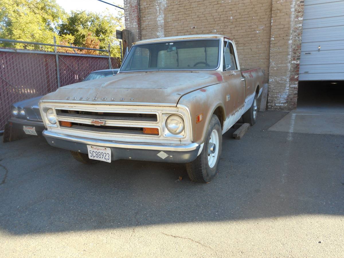 Chevy-c-20-1968-custom