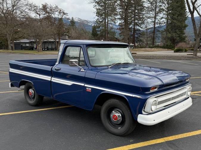 Chevy-c10-truck-1966-blue