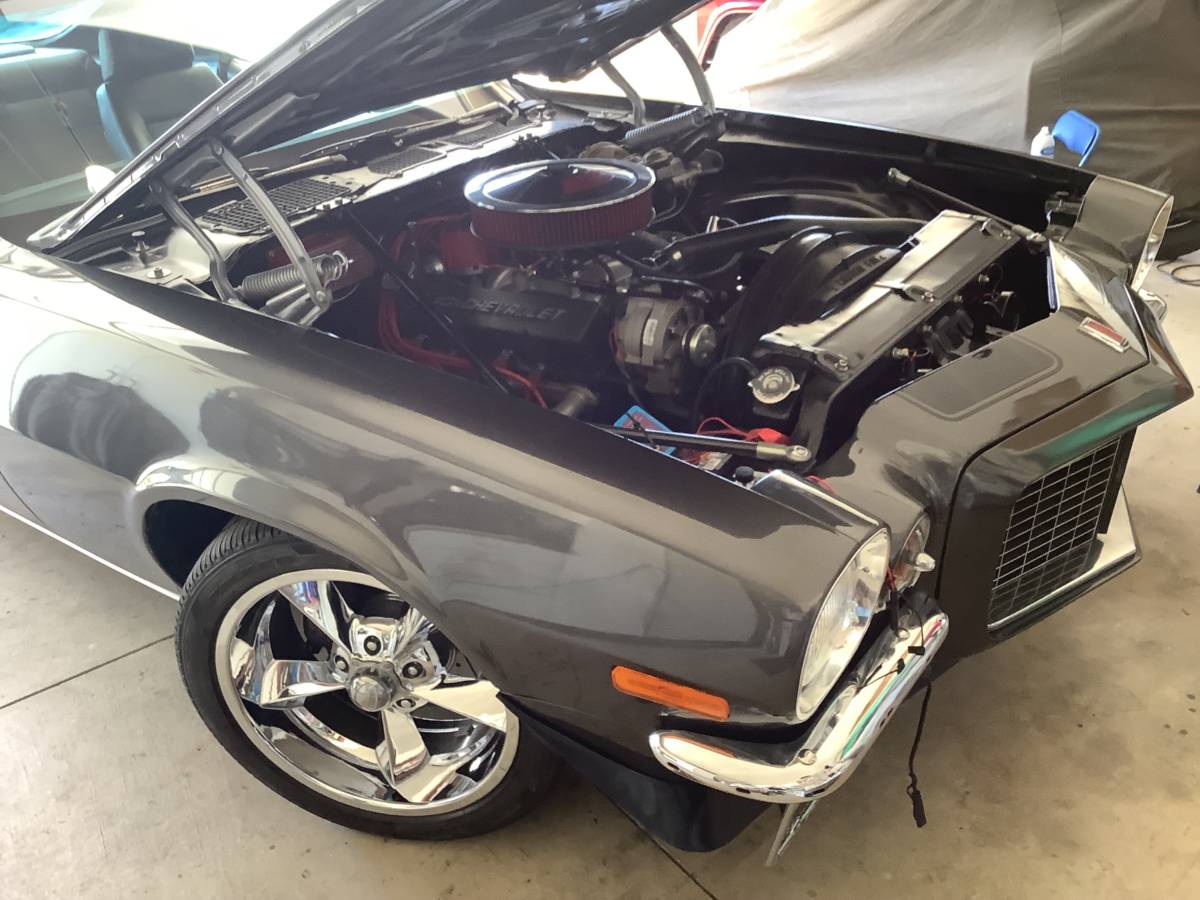 Chevy-camaro-1971-grey