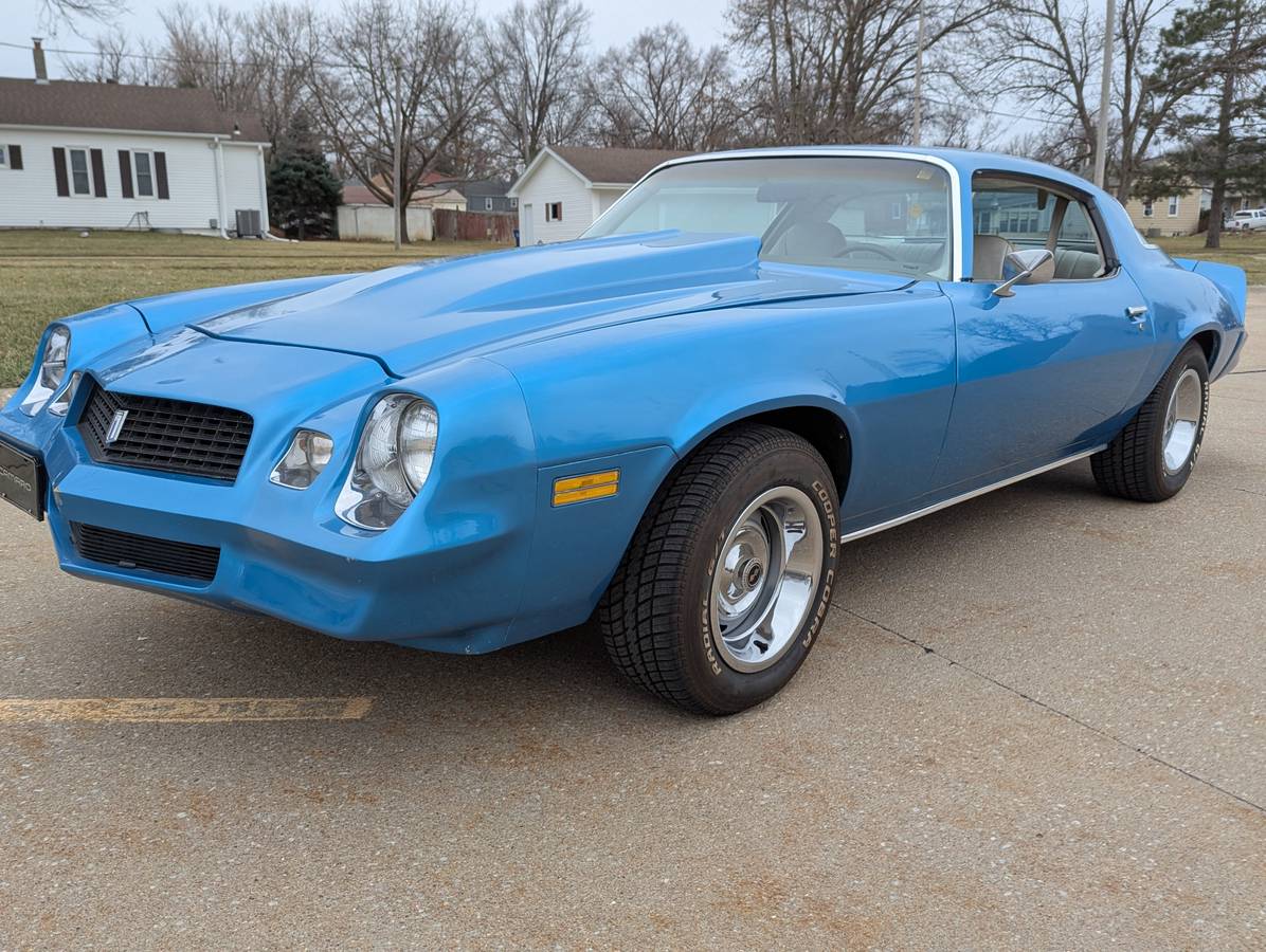 Chevy-camaro-1980-blue