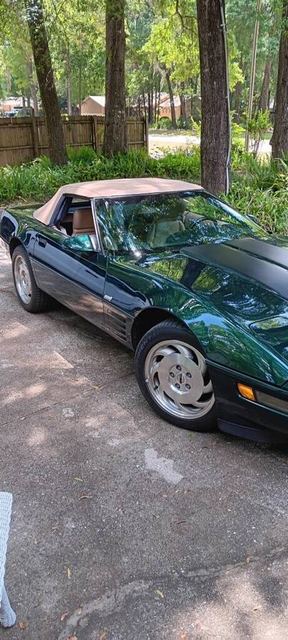 Chevy-corvette-convertible-1993-green
