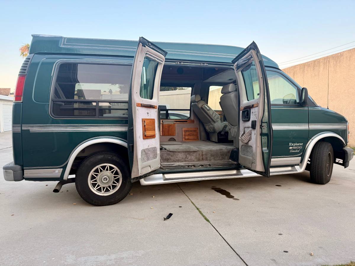 Chevy-express-1996