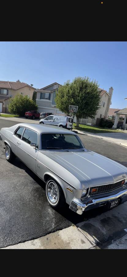 Chevy-nova-1974-silver