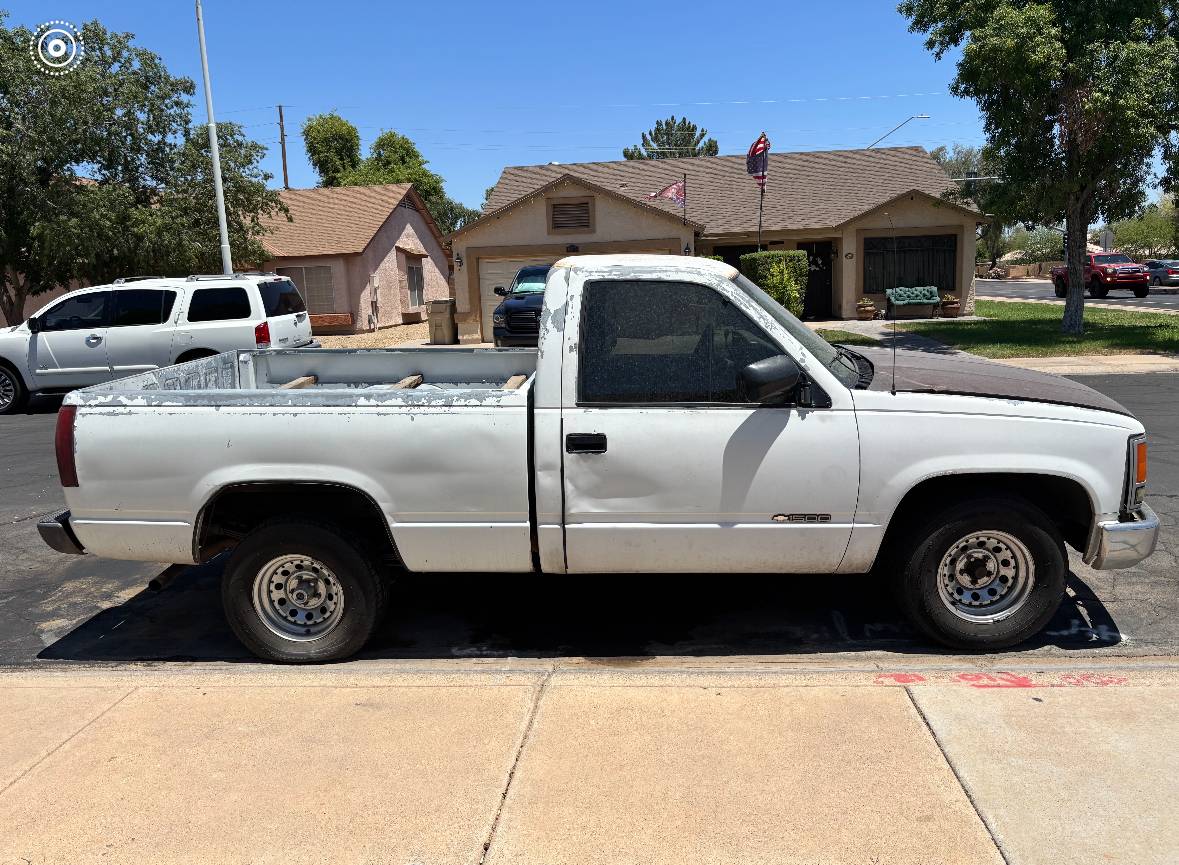 Chevy-short-bed-1991-white