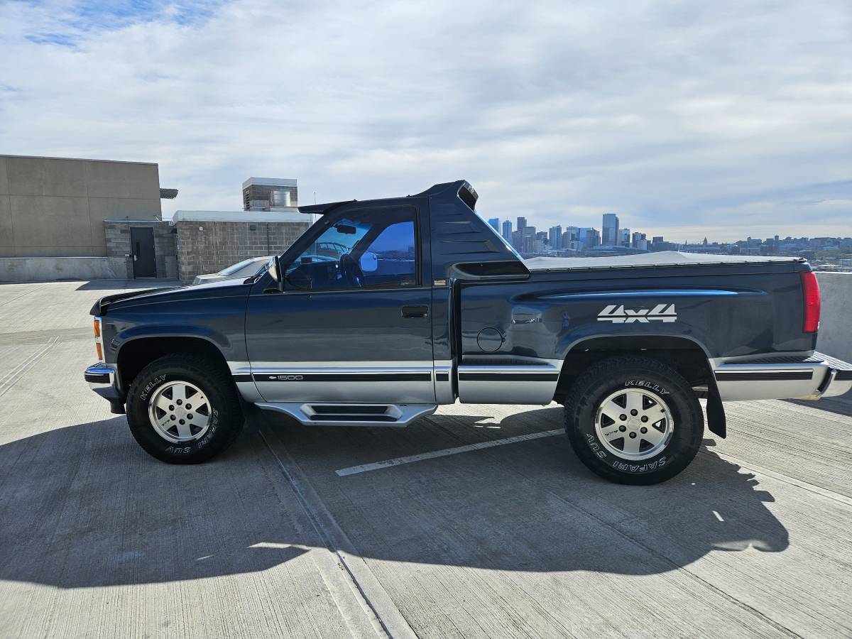 Chevy-silverado-1500-1988-blue