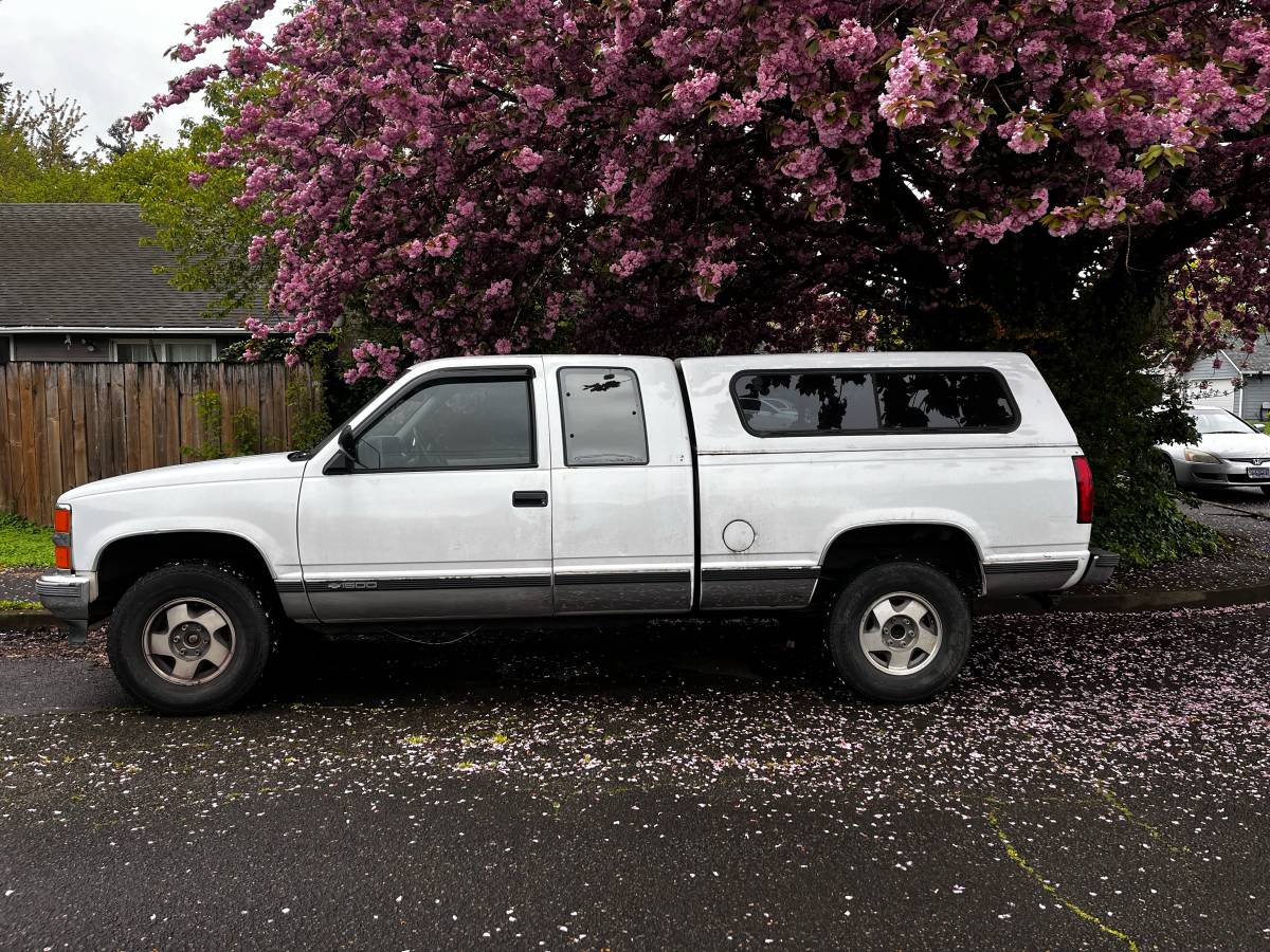 Chevy-silverado-1500-1994-white