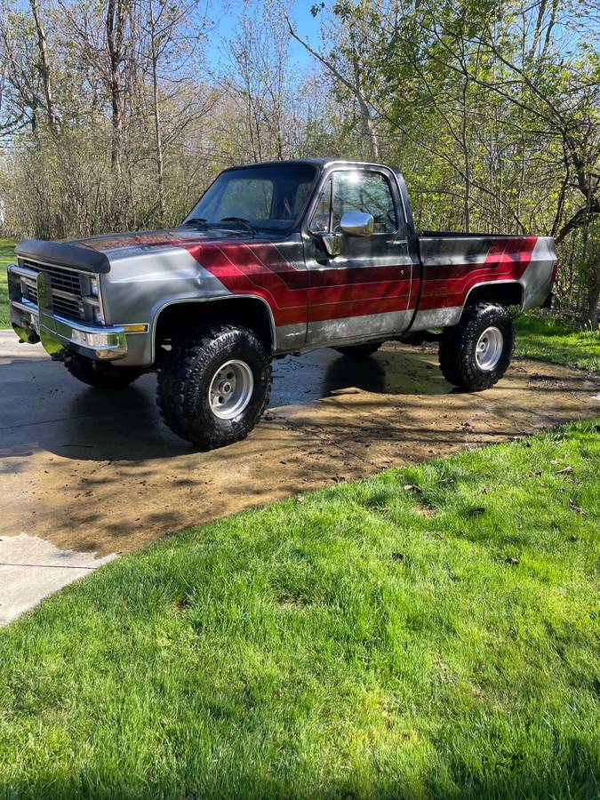 Chevy-silverado-1978-grey