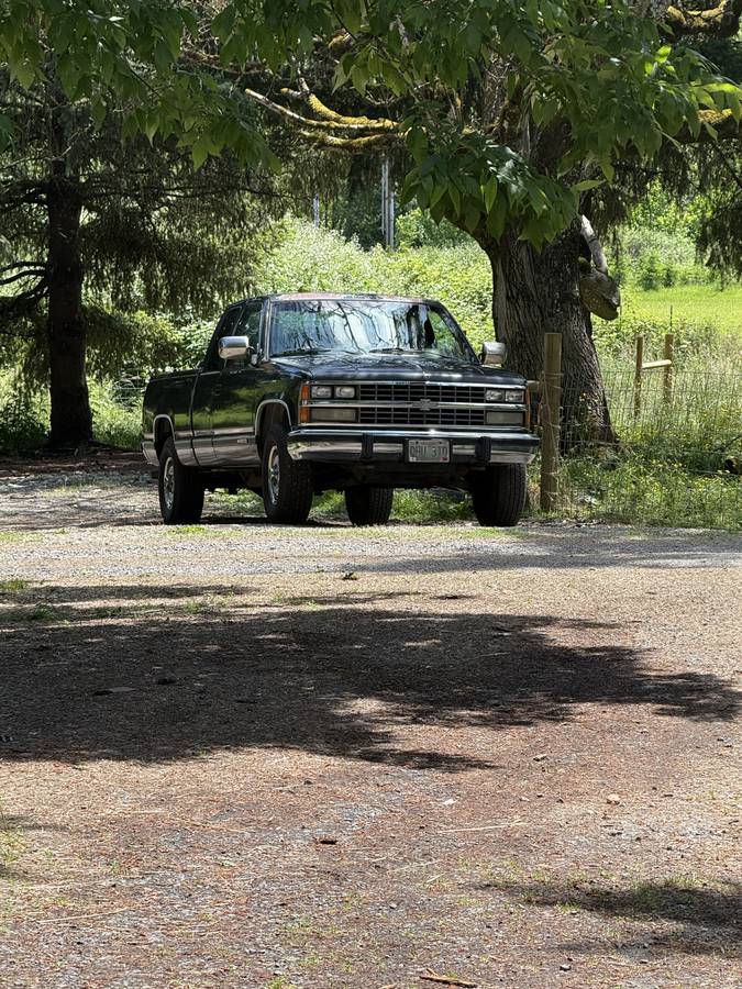 Chevy-silverado-k2500-4x4-1989-blue