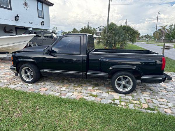 Chevy-siverado-1993-black