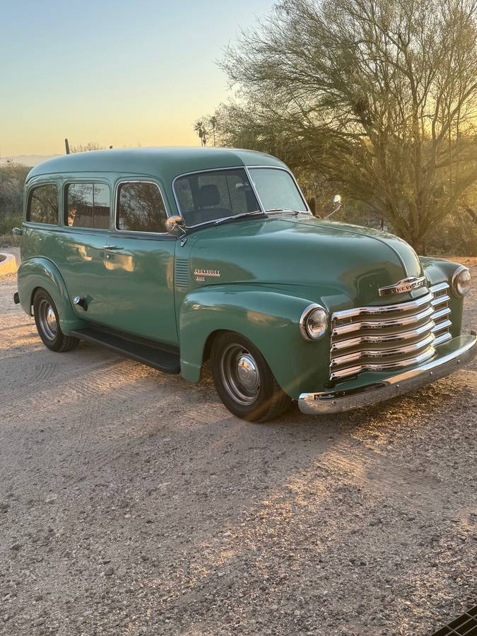 Chevy-suburban-1950-green