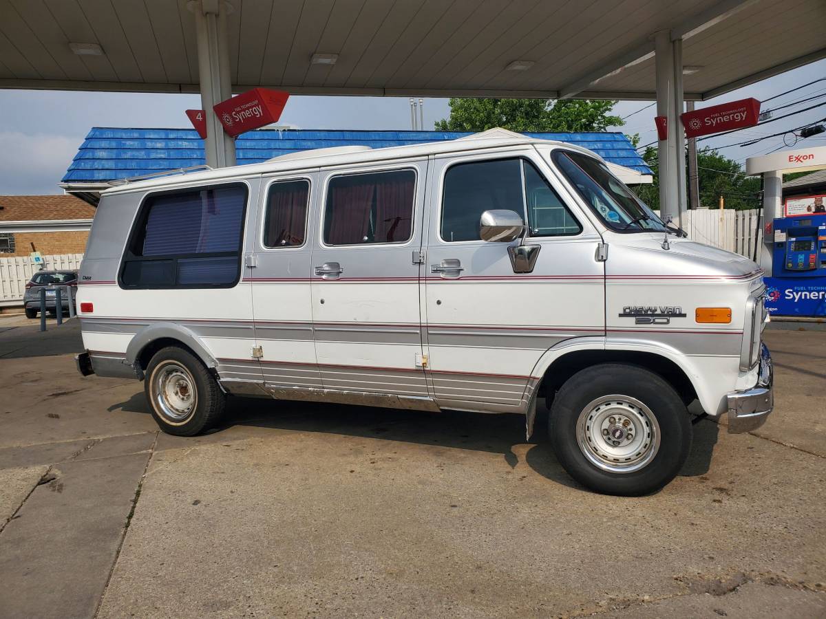 Chevy-van-1989