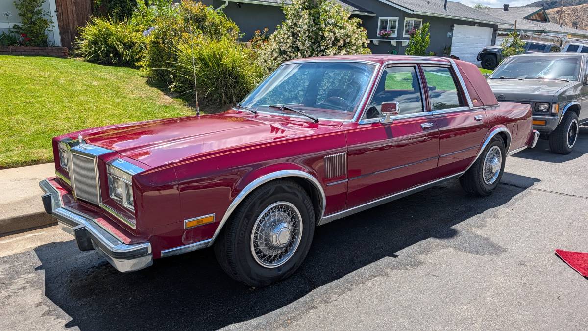 Chrysler-1987-red