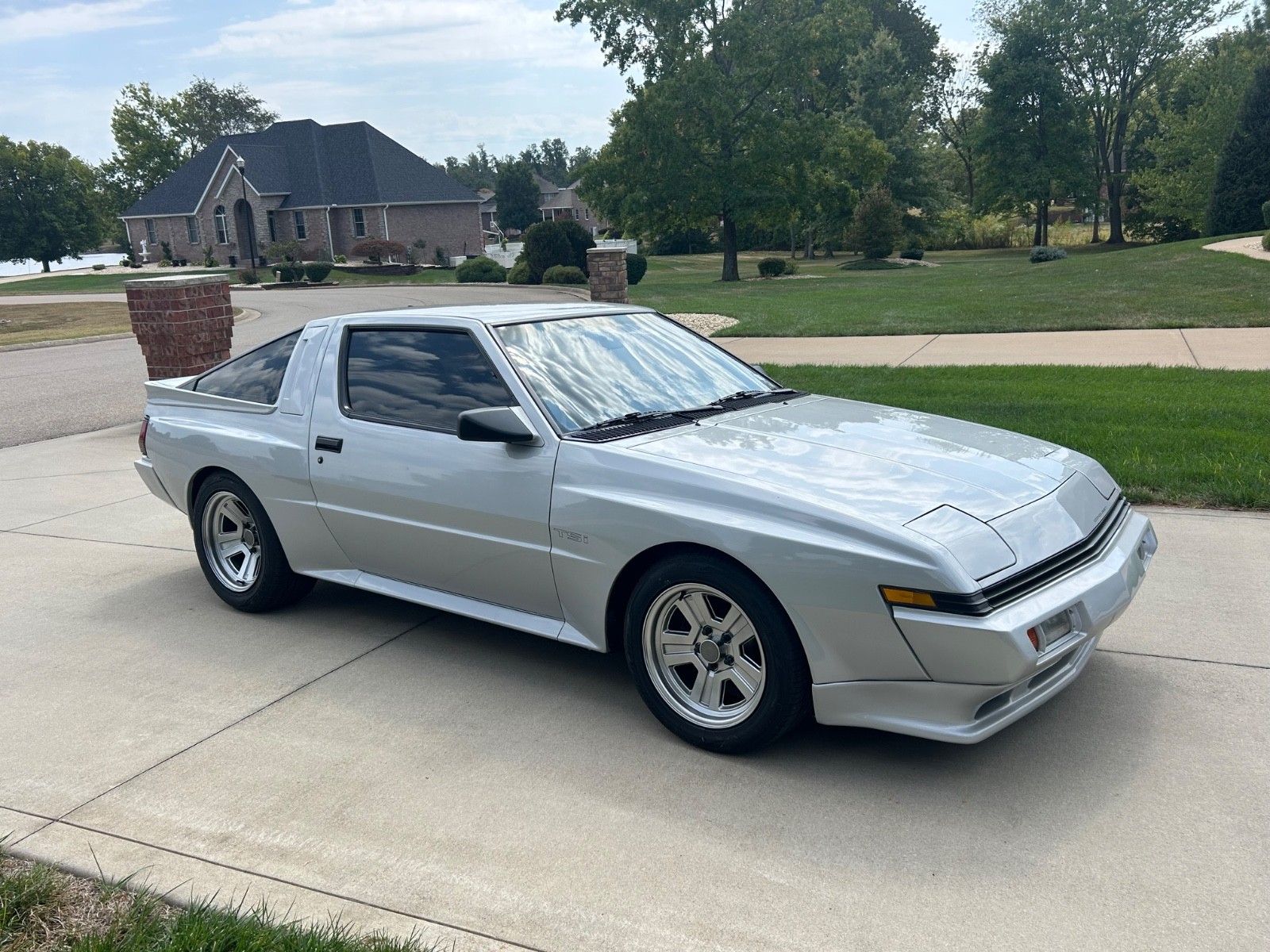 Chrysler-Conquest-1987-Coupe-Burgundy