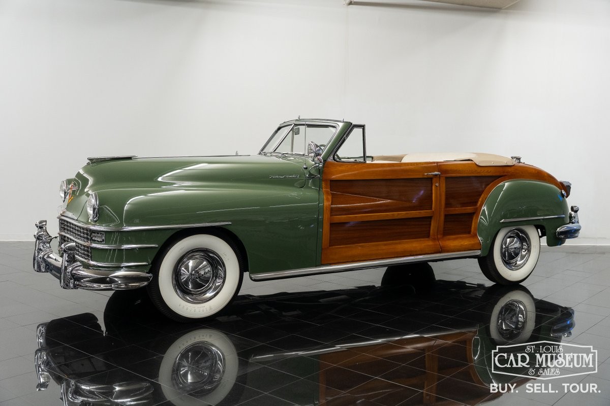 Chrysler-Town-Country-1948-Green-White
