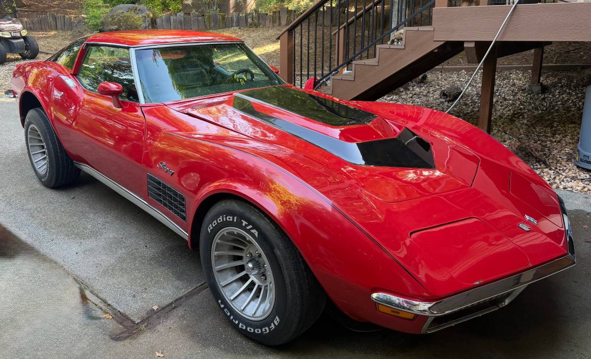 Corvette-stingray-1972