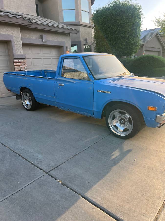 Datsun-620-1976-blue