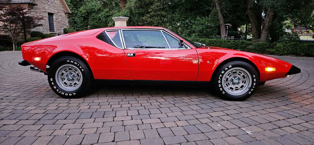 Detomaso-Pantera-1973-red
