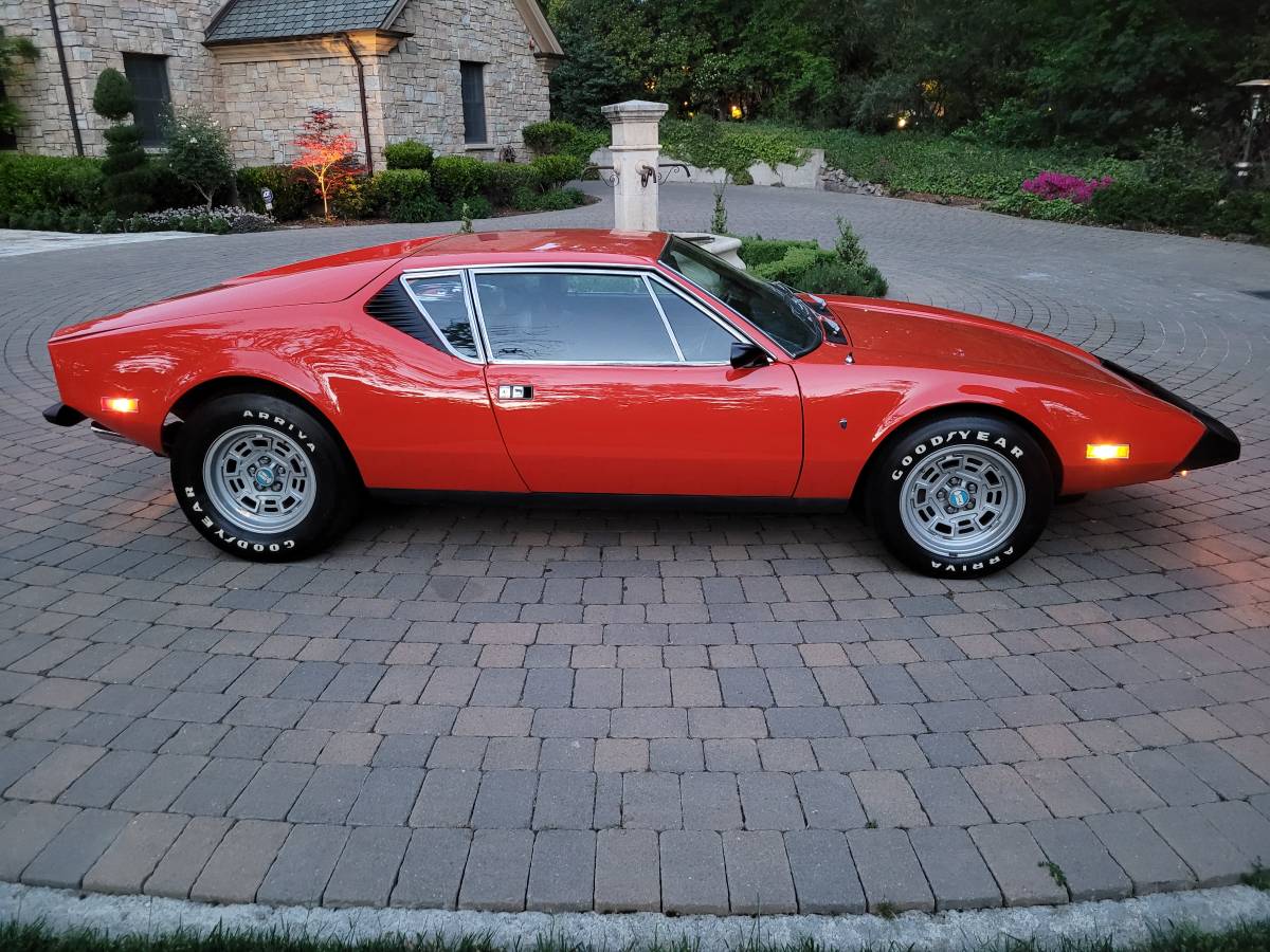 Detomaso-Pantera-1973-red