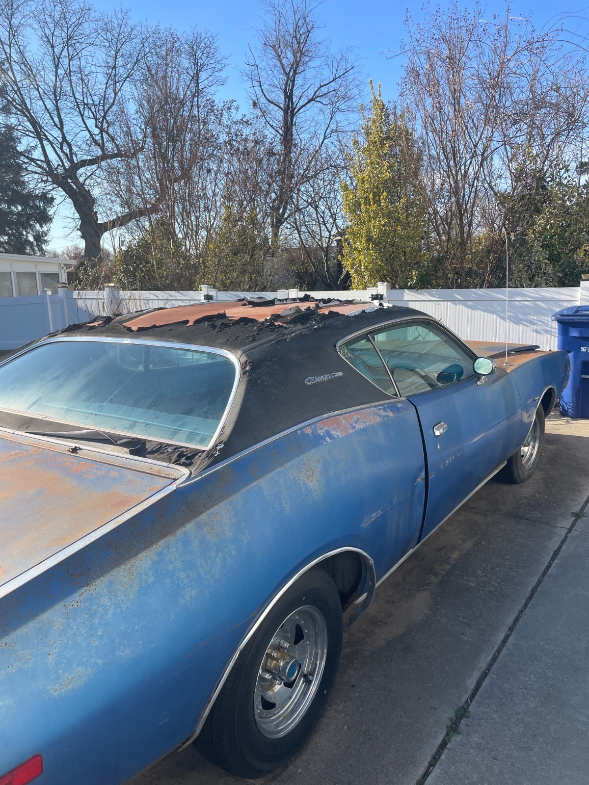 Dodge-Charger-1972-Coupe-Blue