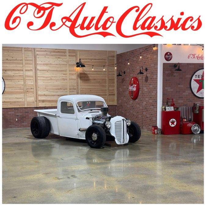 Dodge-Custom-truck-1938-white