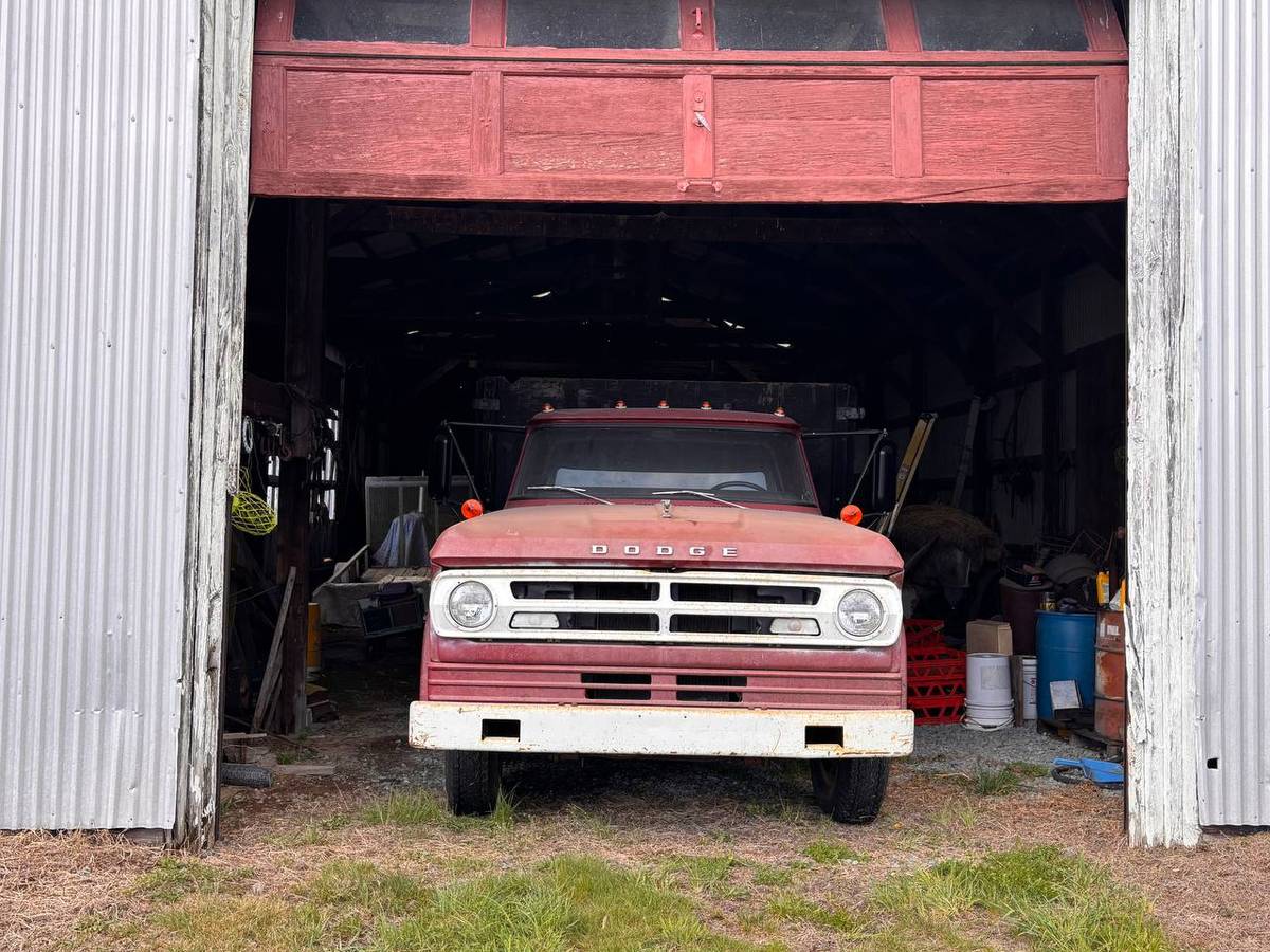 Dodge-D300-1970-red