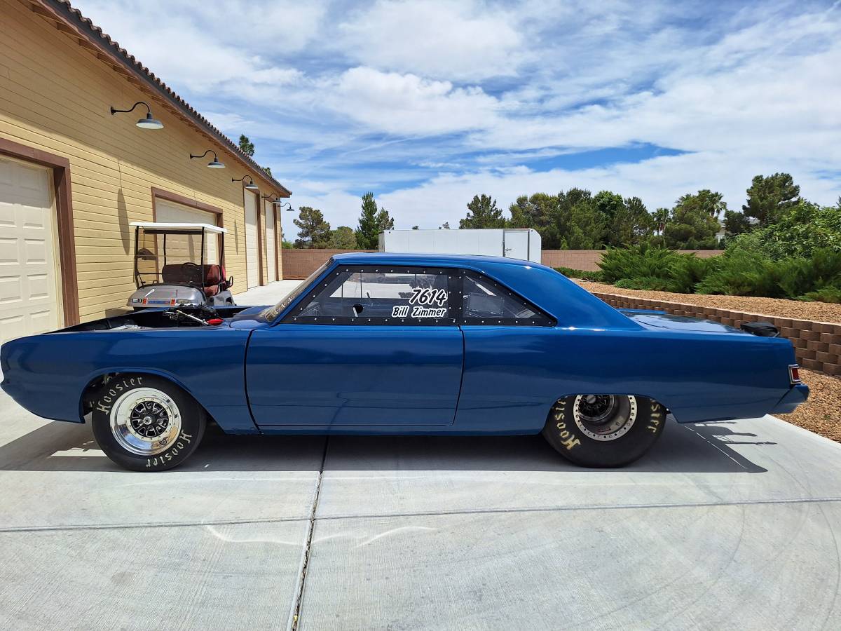 Dodge-Dart-1975-blue