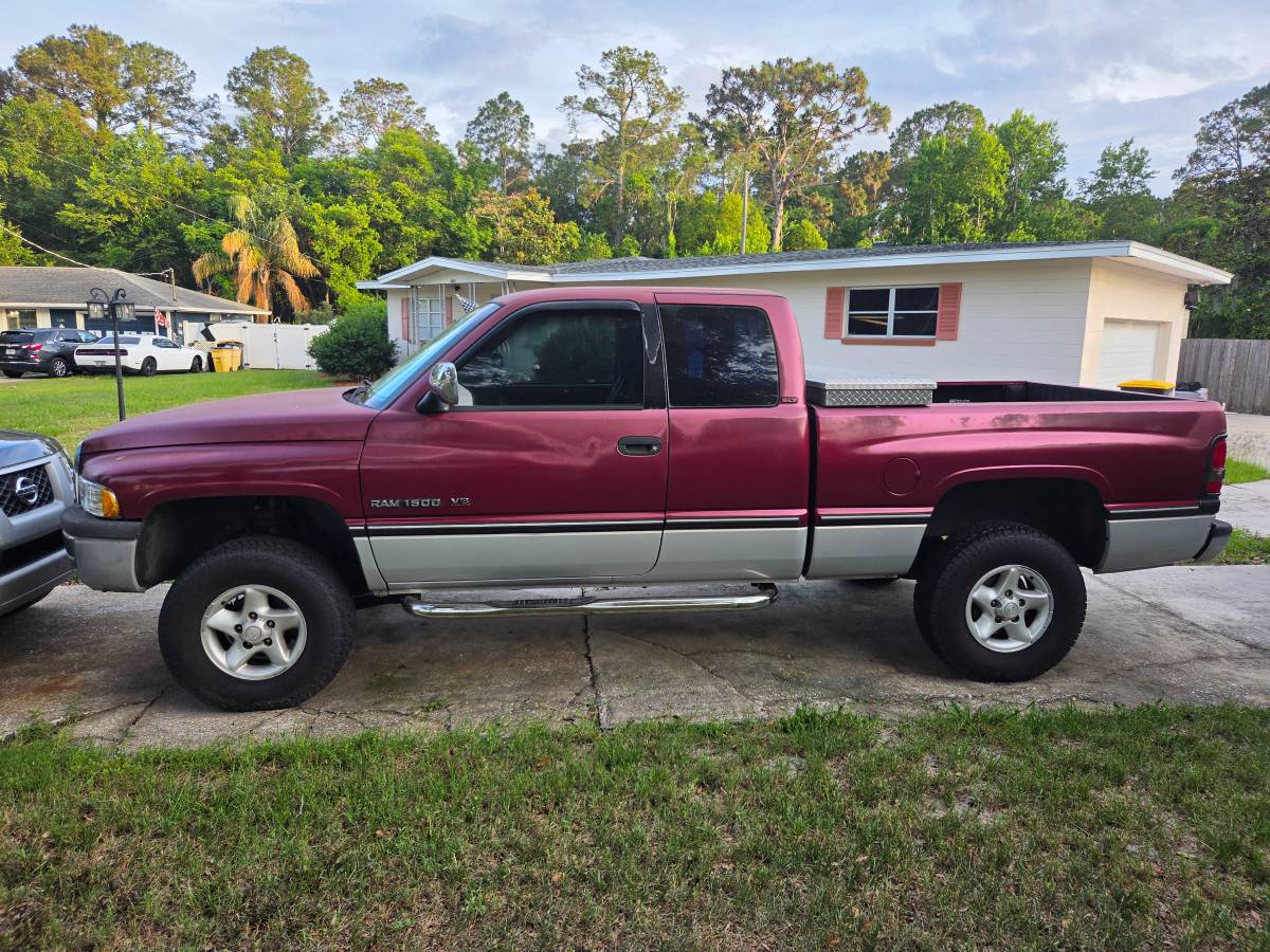 Dodge-Ram-1500-1996