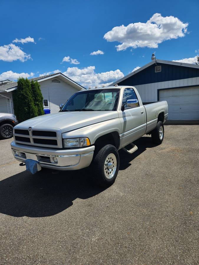 Dodge-Ram-2500-diesel-1994-silver