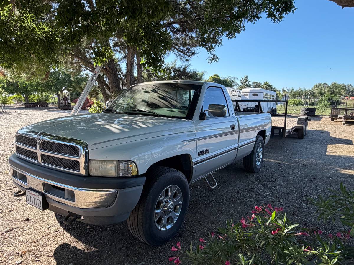 Dodge-Ram-2500-diesel-1995