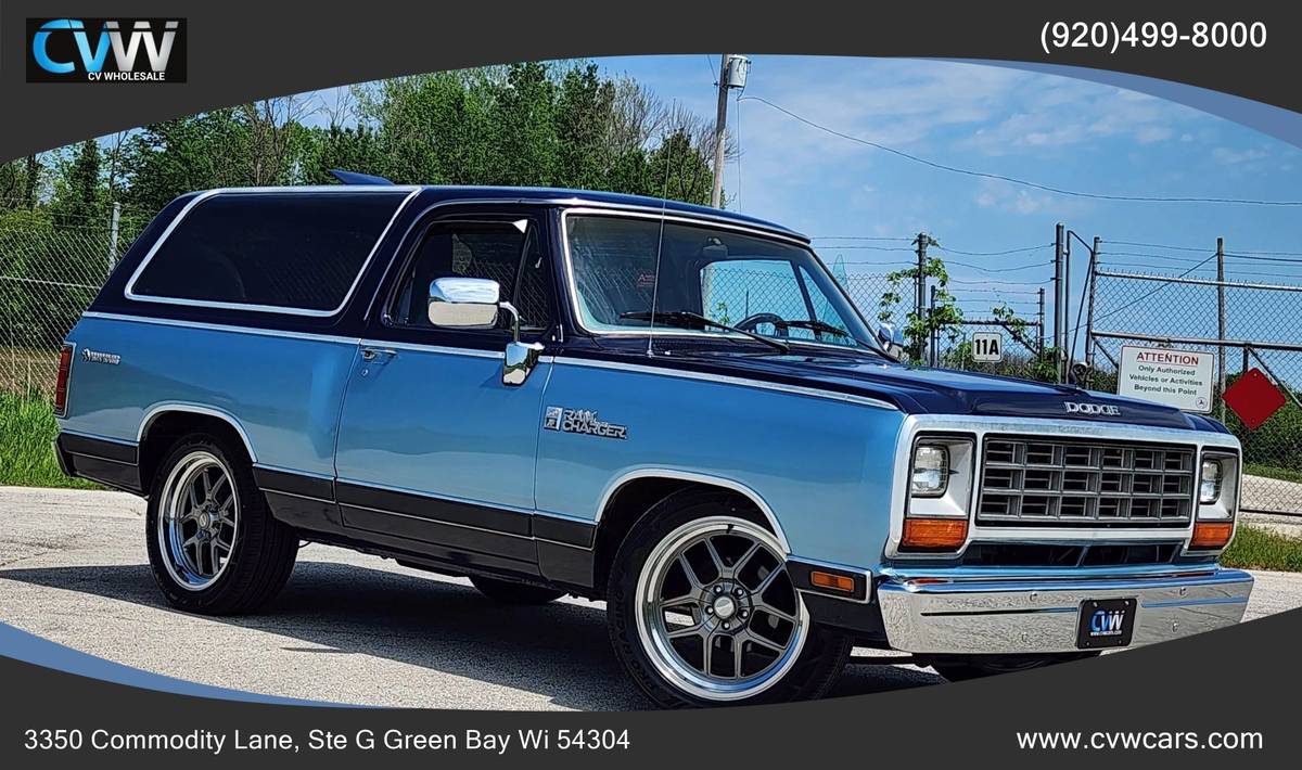 Dodge-Ramcharger-150-1984-blue