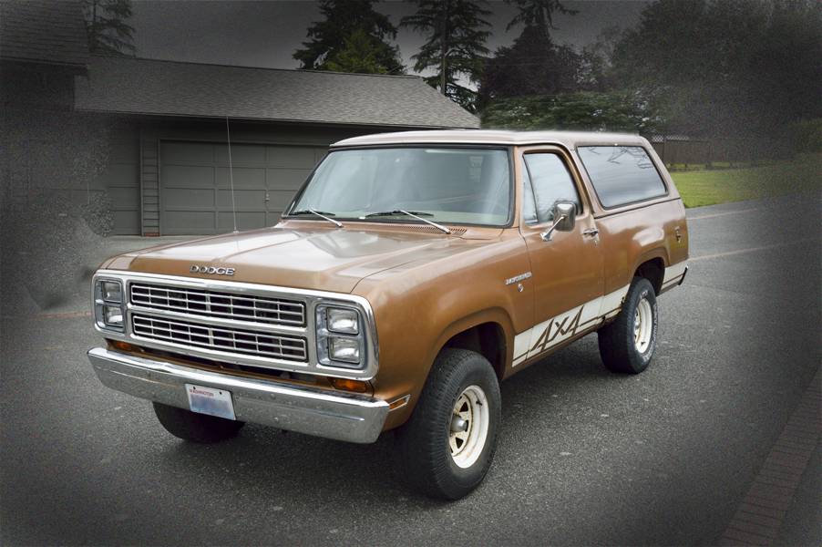 Dodge-Ramcharger-se-1979-brown