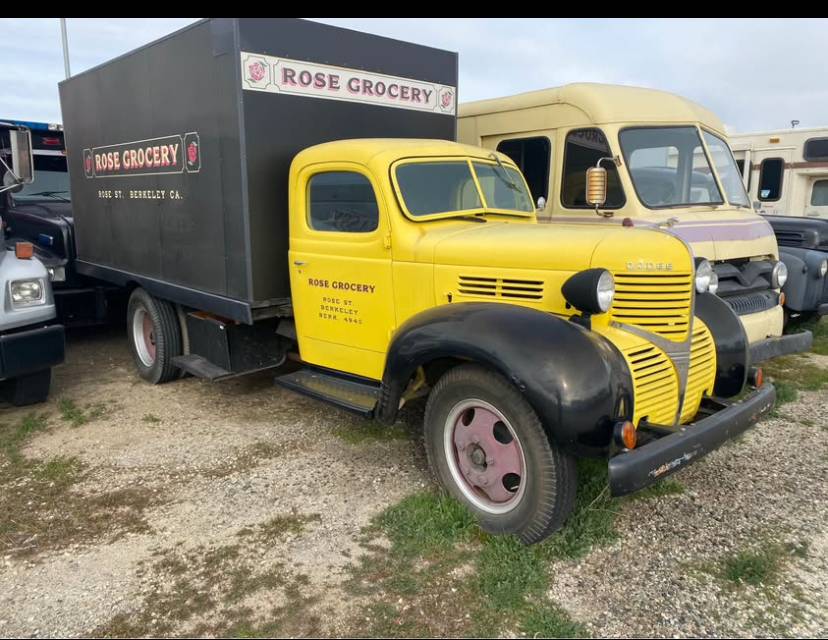 Dodge-Truck-1939