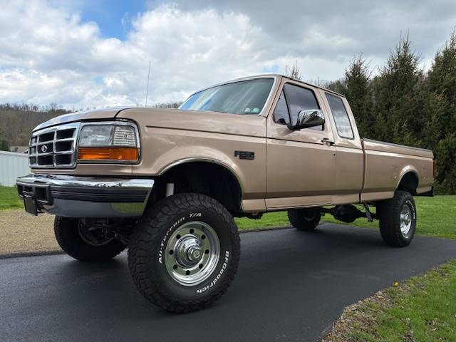 F-250-xlt-super-cab-long-bed-1996