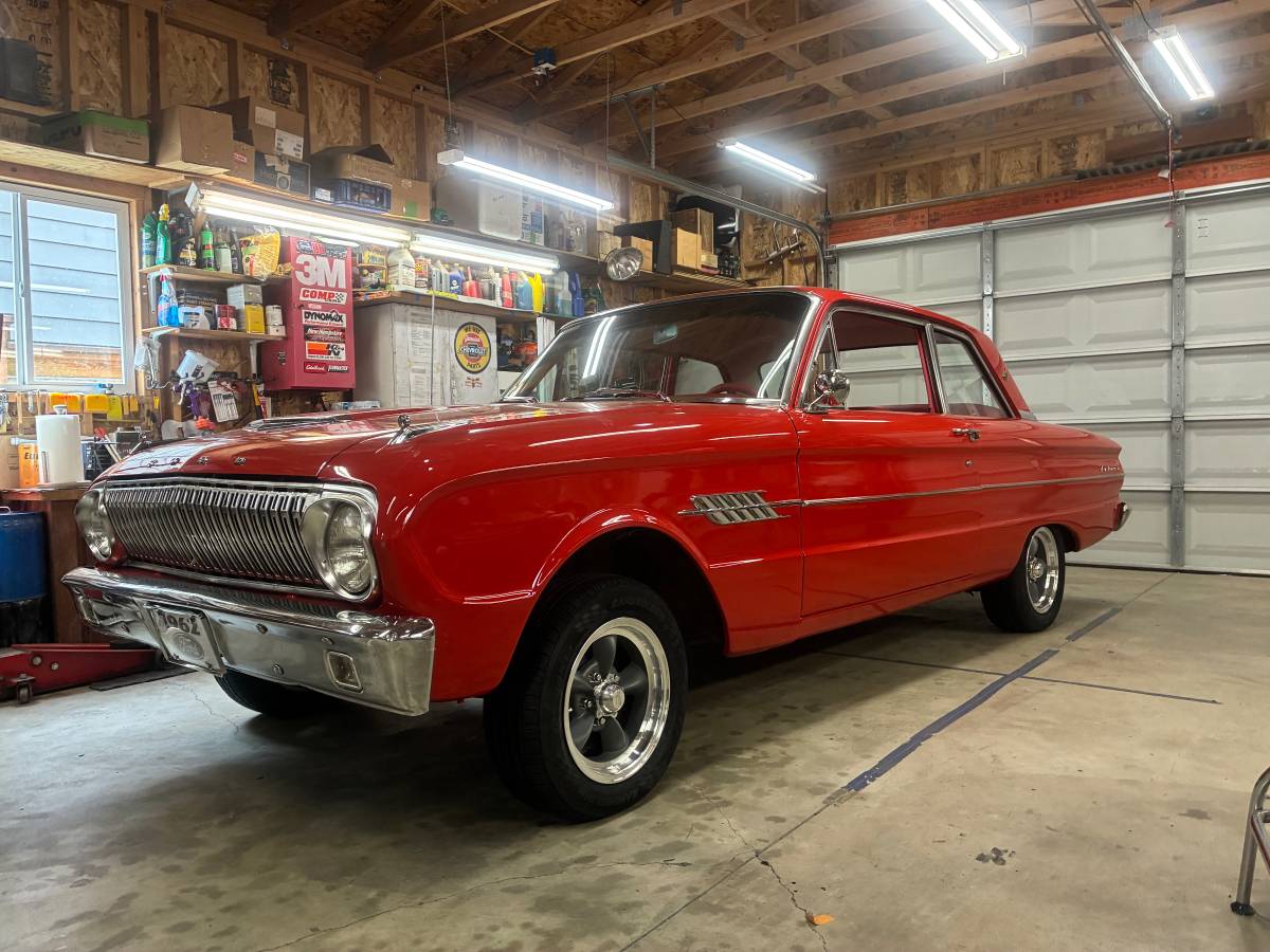 Falcon-futura-1962-red