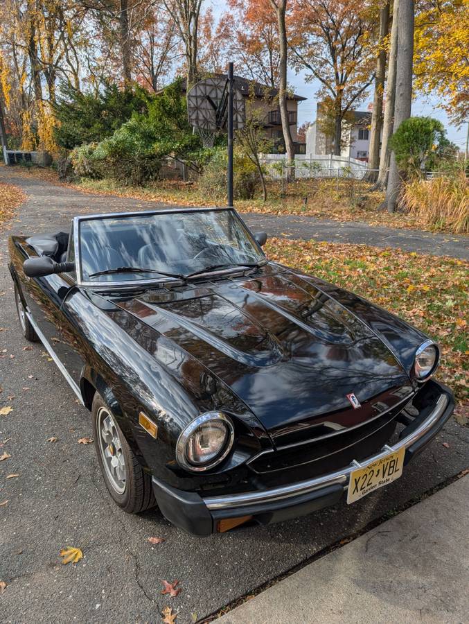 Fiat-124-spider-1985-black