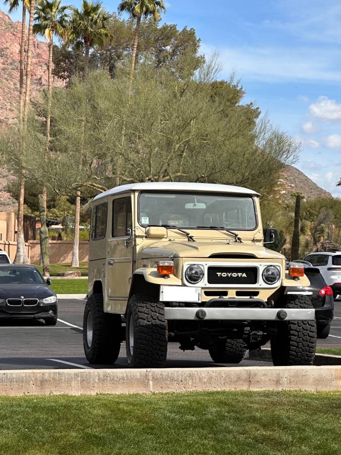 Fj40-land-cruiser-1982