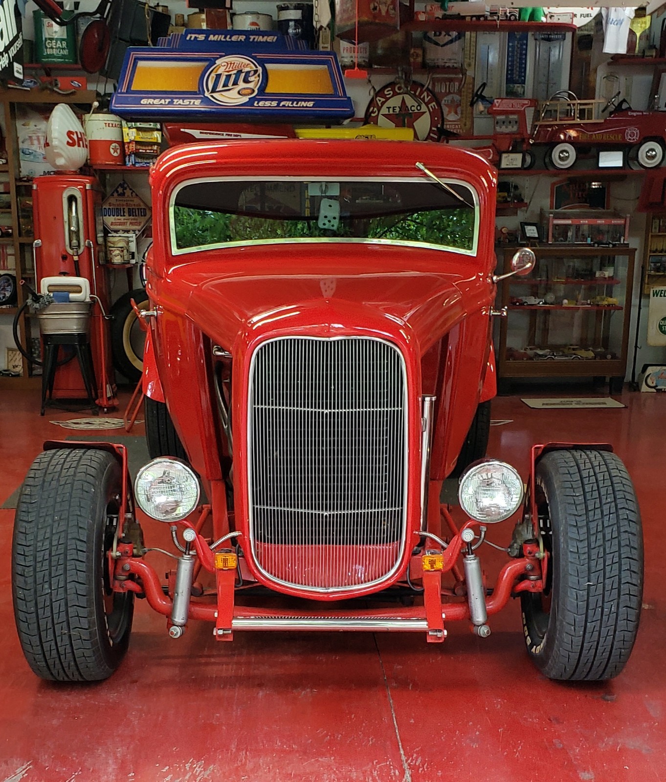 Ford 3 Window Coupe 1932