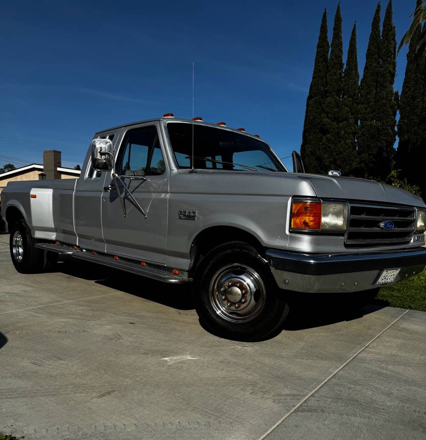 Ford-350-1990-silver
