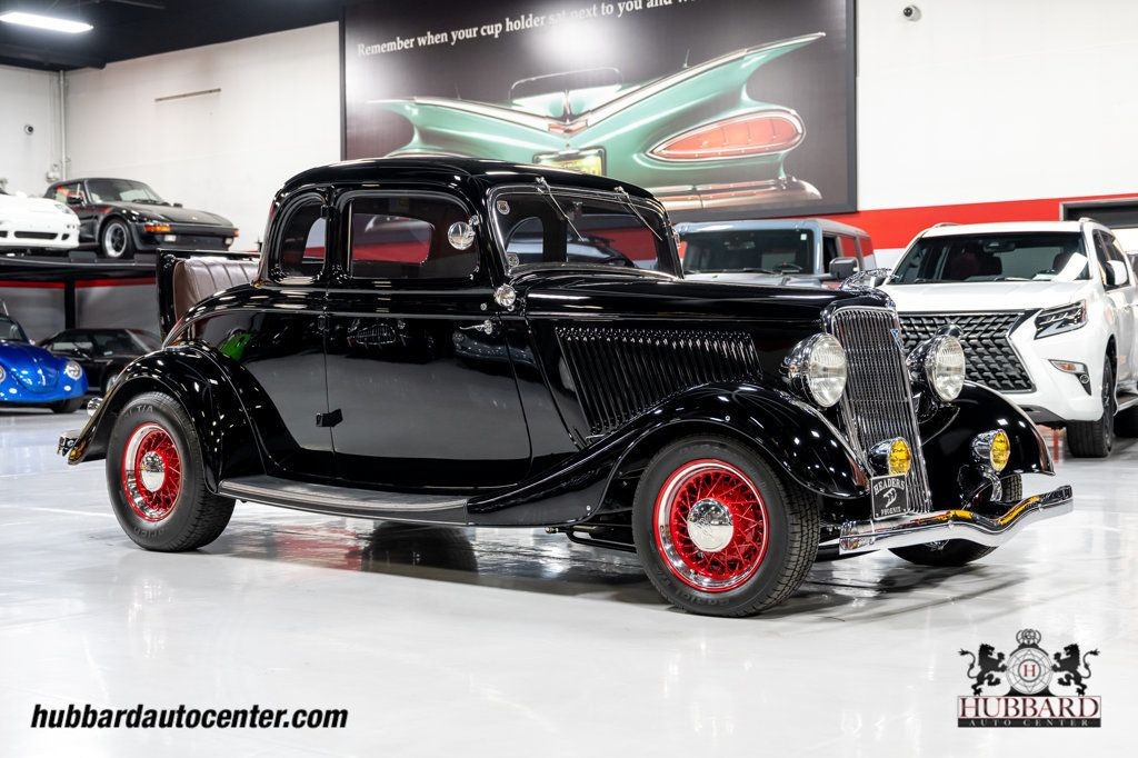 Ford-5-Window-Coupe-1934-Coupe-Tan