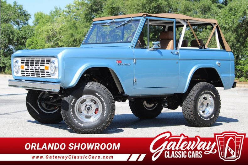 Ford-Bronco-1973-Brittany-Blue-Camel-Distressed-Italian-Leather